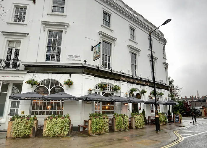 Publove @ The White Ferry, Victoria Londres